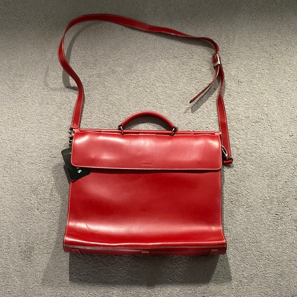Lodi’s leather tote bag